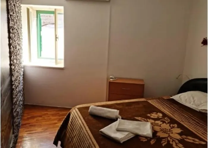 Apartament Stone Garden Escape With Jacuzzi *