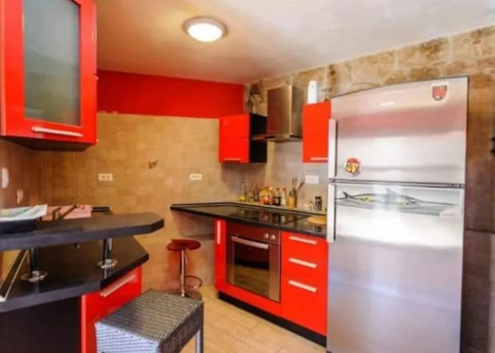 Stone Garden Escape With Jacuzzi * Split