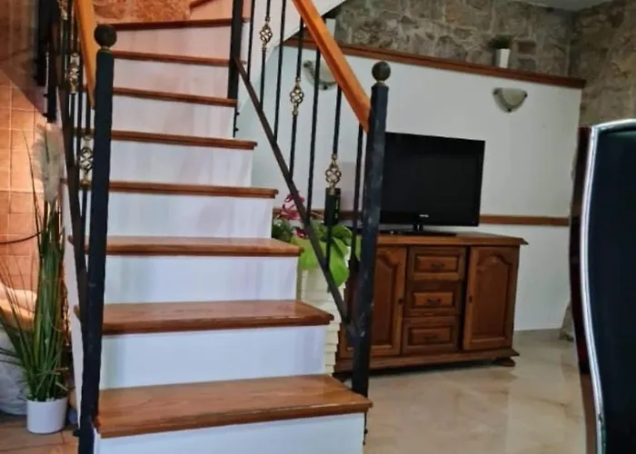 Apartament Stone Garden Escape With Jacuzzi